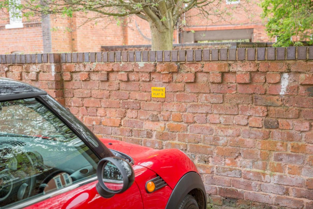 Chester Stays - Lovely Apartment In The Heart Of Chester With Free Parking Εξωτερικό φωτογραφία